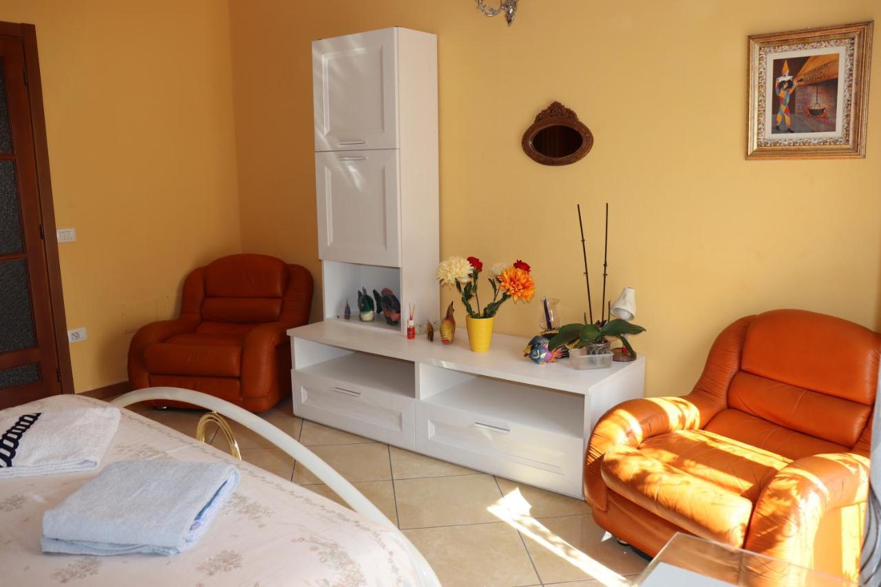 Casa Andreea Vicino Al Centro Di Olbia Iun R5904 Apartamento Exterior foto