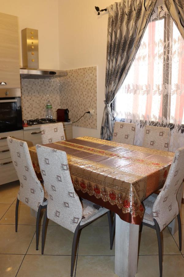 Casa Andreea Vicino Al Centro Di Olbia Iun R5904 Apartamento Exterior foto
