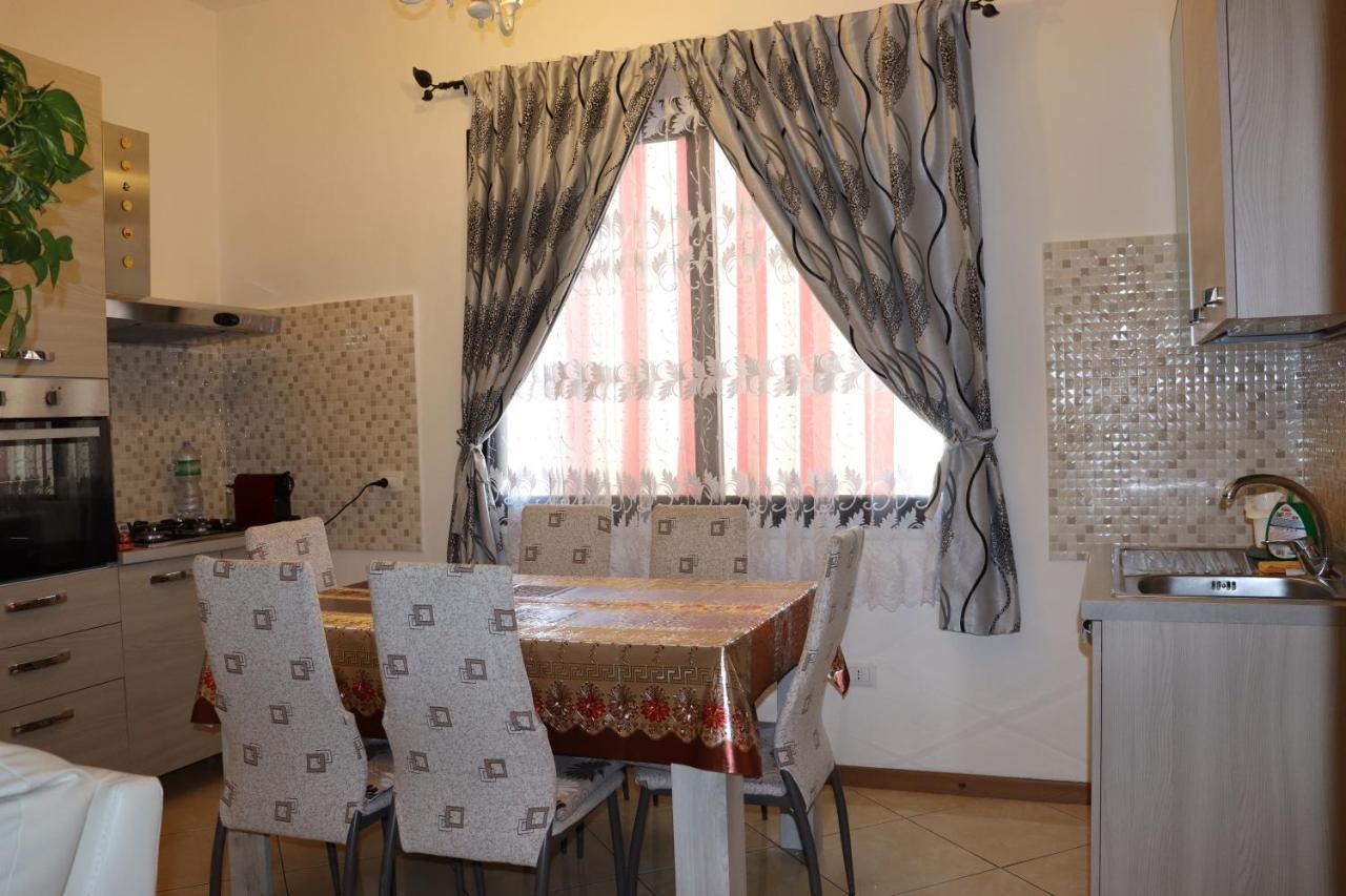 Casa Andreea Vicino Al Centro Di Olbia Iun R5904 Apartamento Exterior foto
